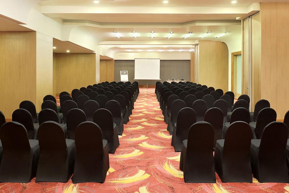 Mercure Bandung Nexa Supratman מראה חיצוני תמונה